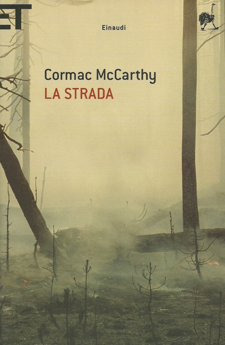 La strada di Cormac McCarthy romanzo post apocalittico